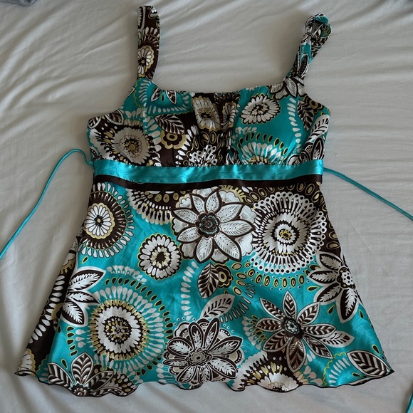 A. Byer Tops - Y2K Turquoise Floral Satin Tank Top with Contrast Waistband